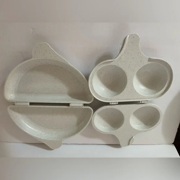 Nordic Ware Speckled Egg Poacher and Omelette Maker - Picture 6 of 8